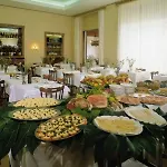 Eden فندق